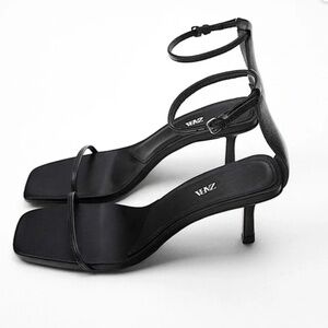 NWT, ZARA BLACK MINIMALIST HEELED LEATHER SANDALS, 8